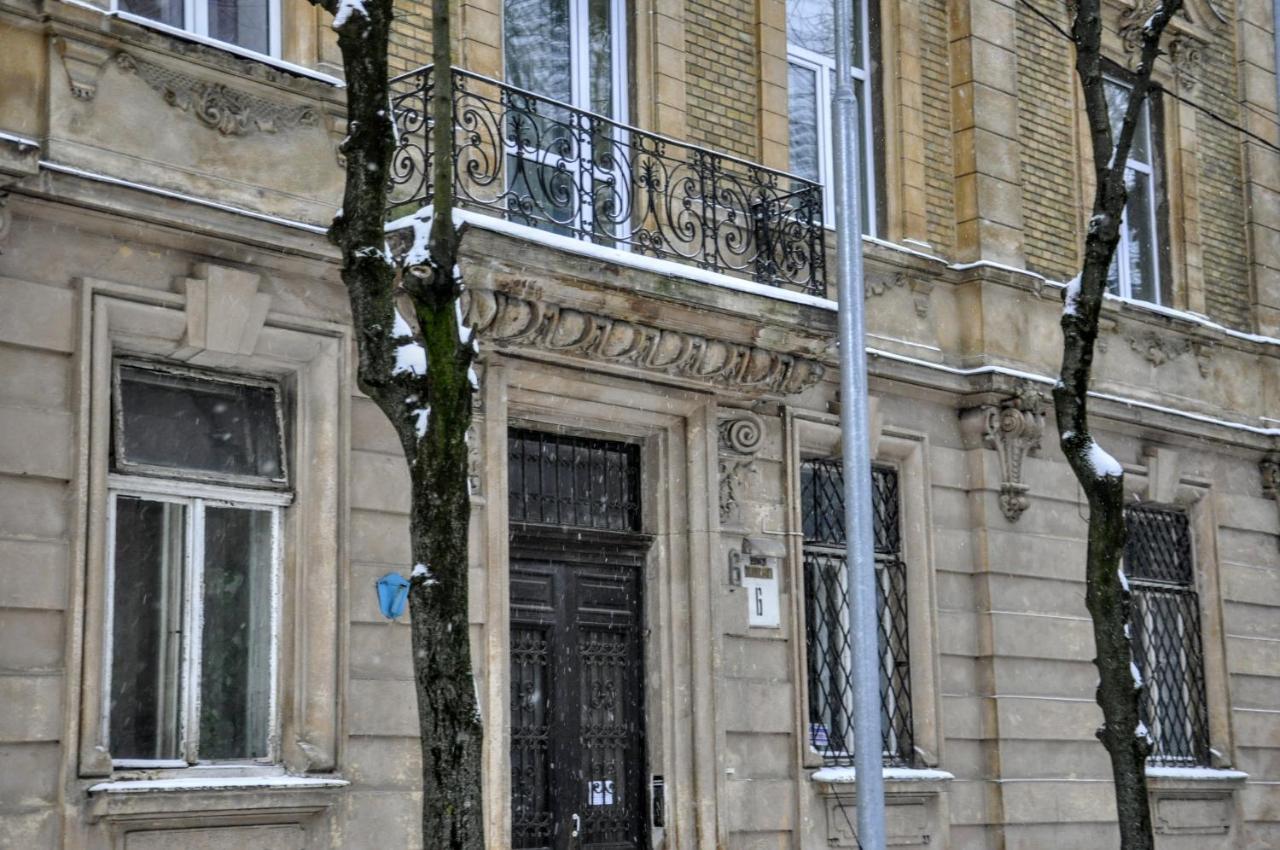 Hostel Best Time Lviv Ngoại thất bức ảnh
