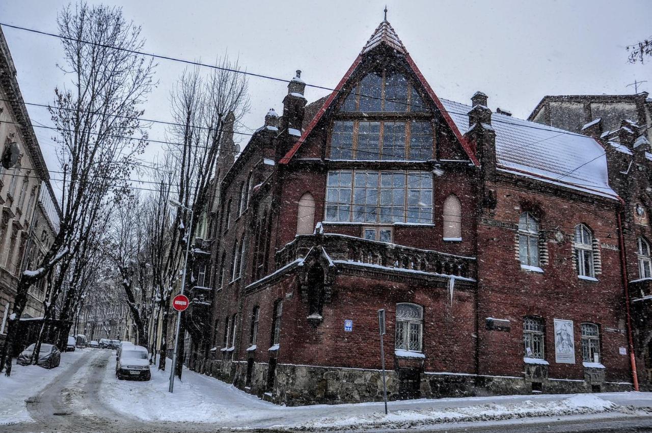 Hostel Best Time Lviv Ngoại thất bức ảnh